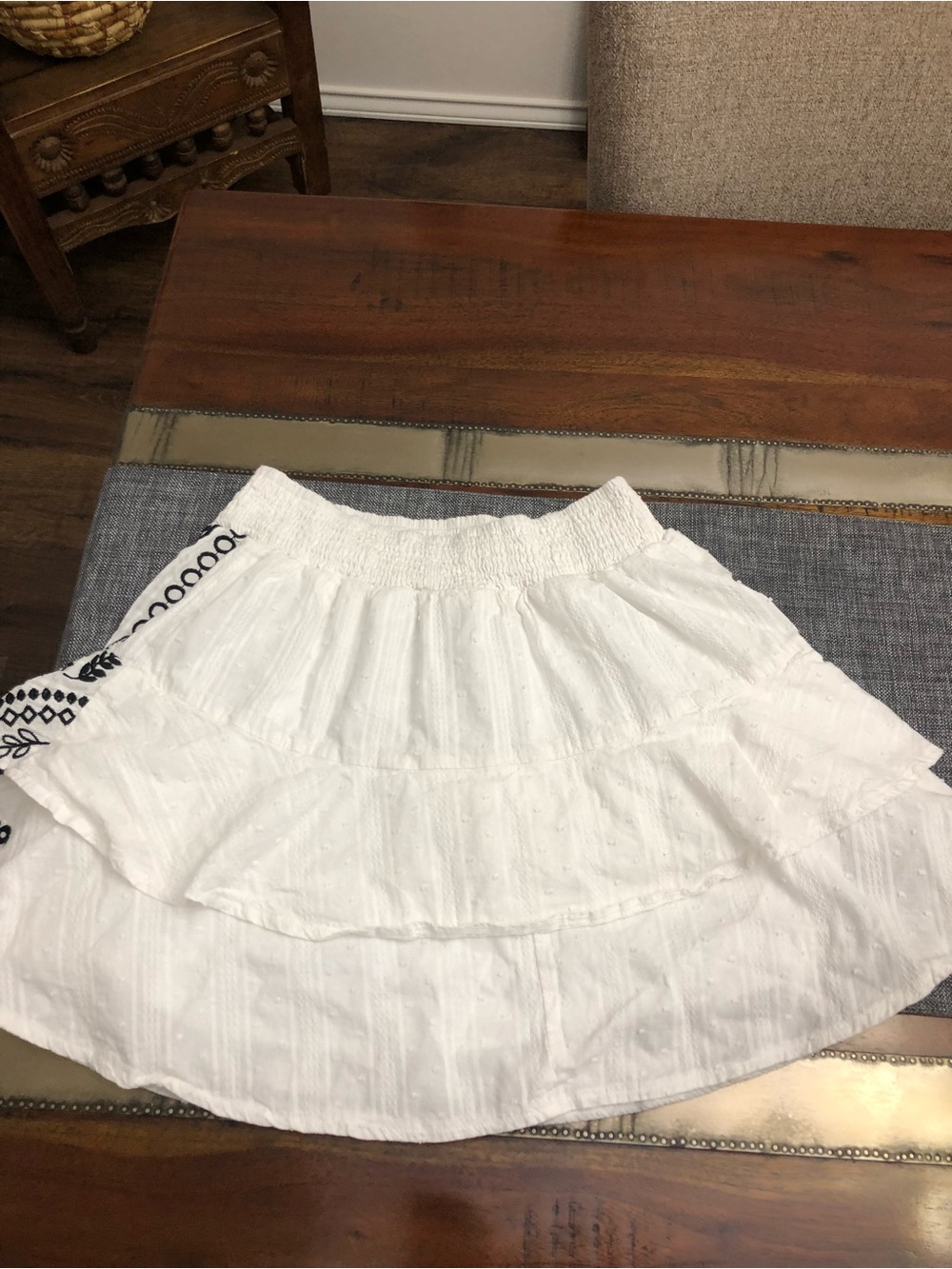 Savanna Jane White Skirt with Black Embroidered Floral & Geometric Design Medium - Picture 5 of 6